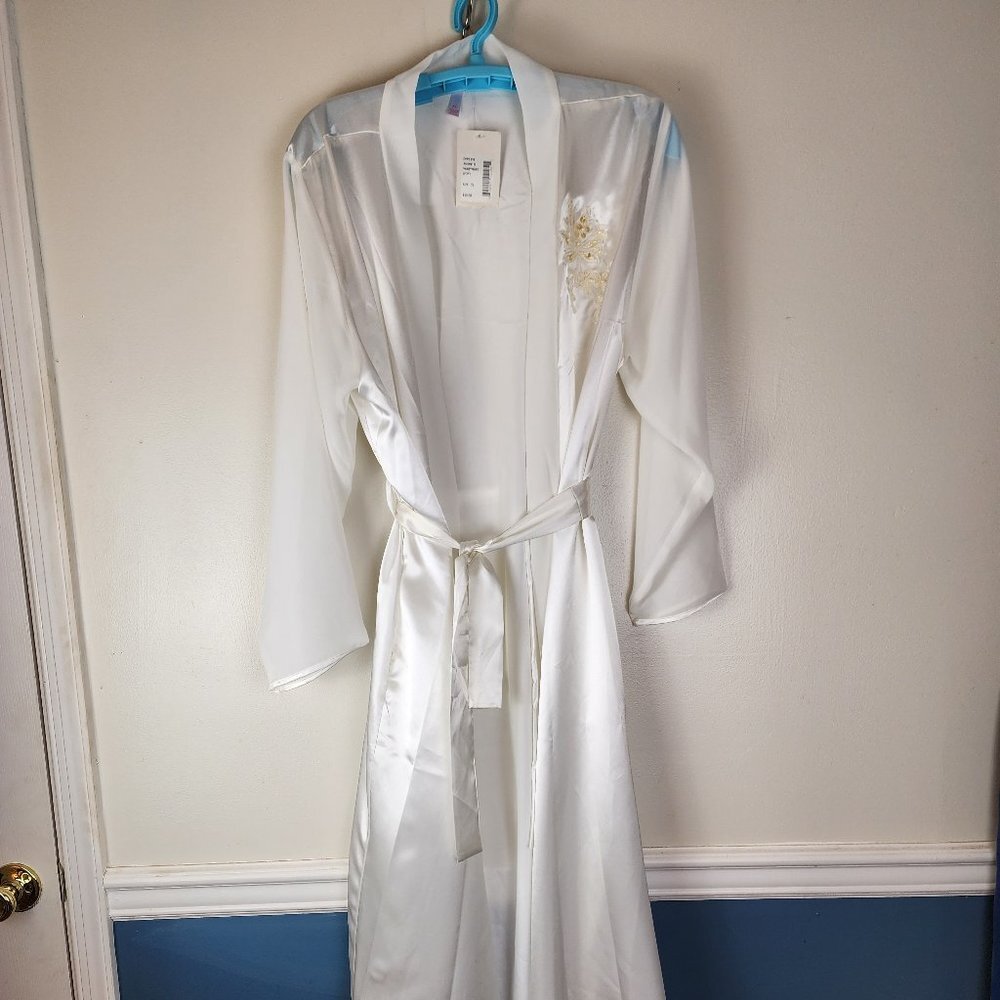 Blossom Intimates Women's Ivory Silky Robe Size XL NWT